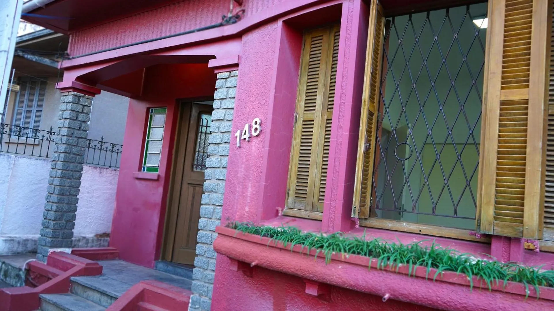 Casa Antiga, Linda Otima Localizacao Prox Ao Shopping Villa Porto Alegre 0*,